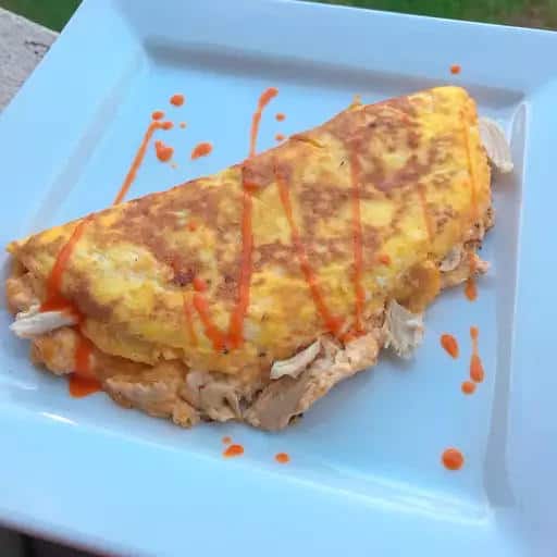 Keto Buffalo Chicken Omelette