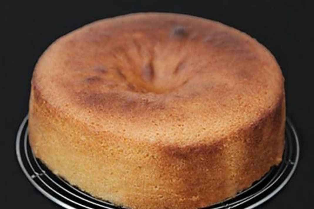 A-Quick-Fix-for-Your-Sunken-Cake