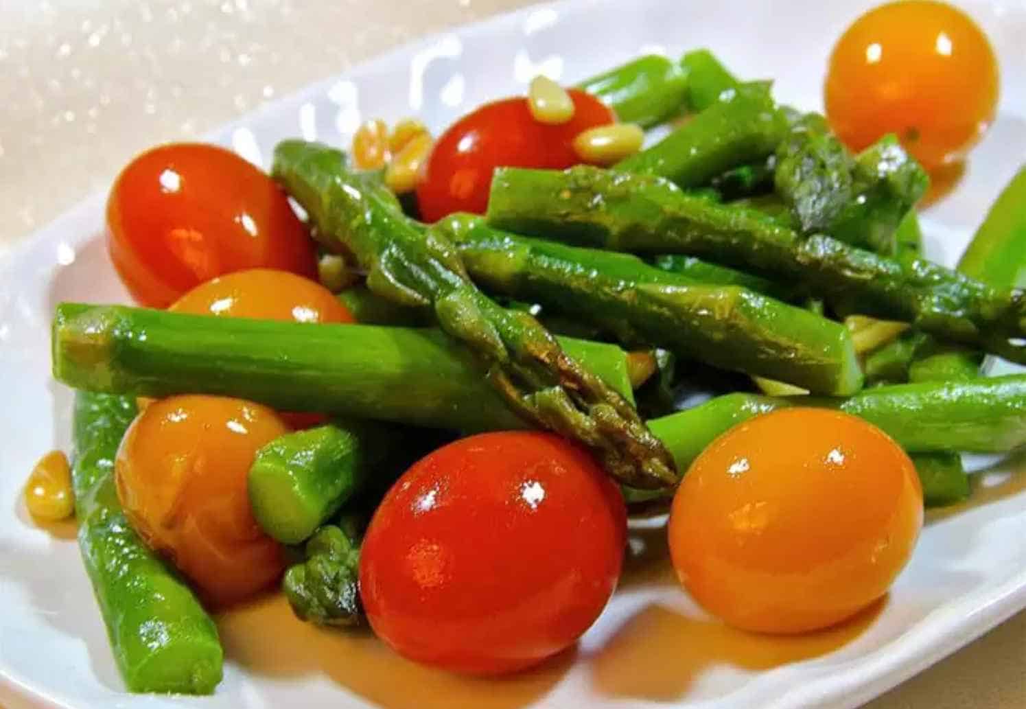 Parmesan Asparagus with Tomatoes